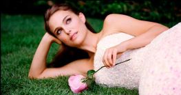 Natalie Portman - Miss Dior Back 6